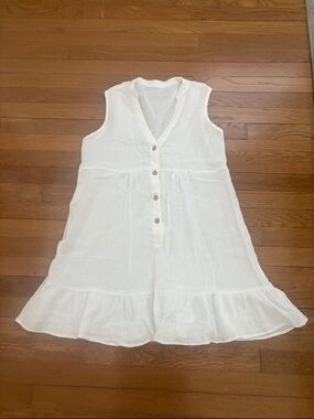 Women’s White Sleeveless Button Summer Gauze Dress Cover Up